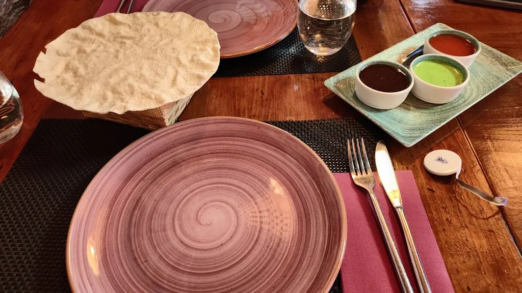 AmirSalar Fatehzad_PANSHI Restaurante Indio_Carballiño O_review