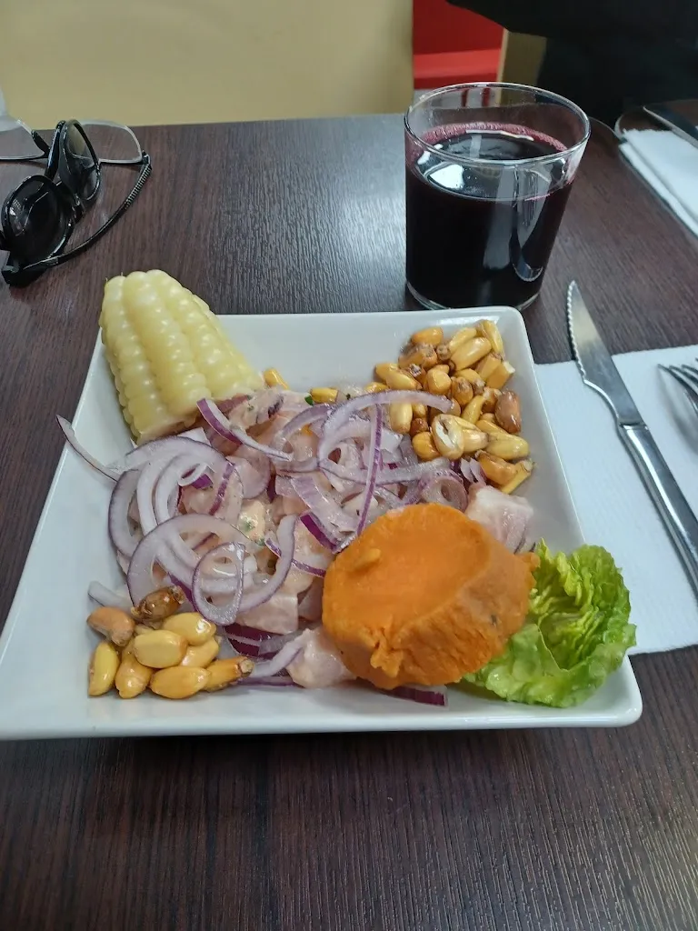 A M G_Arriba Perú_Rubiá_review