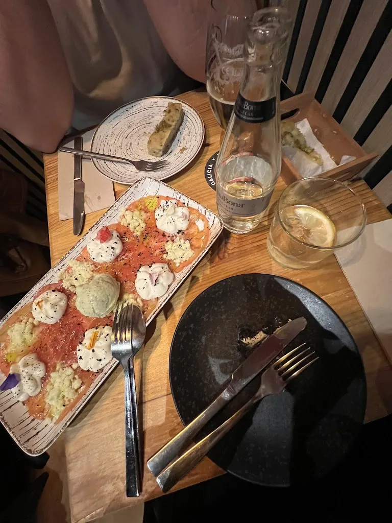 Aud-Marie Anglevik_El Santiamén_Riós_review