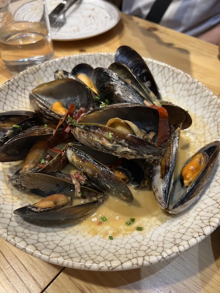 Dissa M_El Santiamén_Riós_review