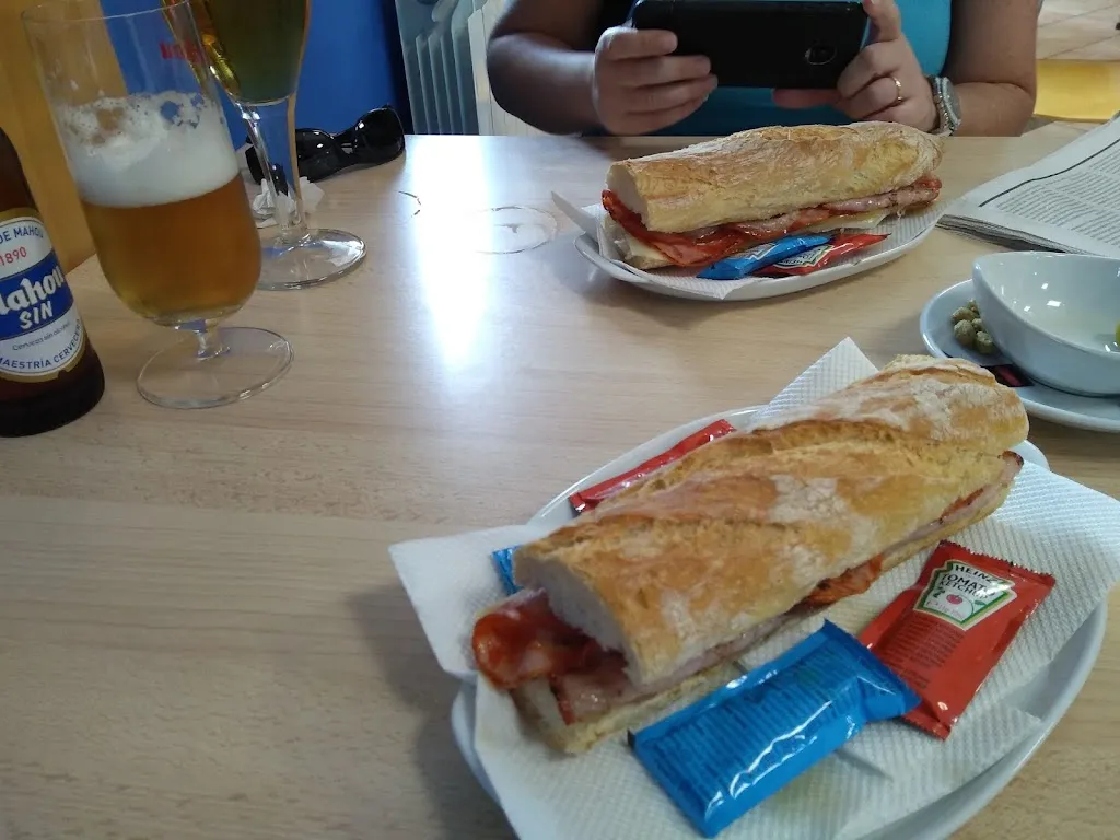 Menu_Café Bar Quintairos_Taboadela_image_2