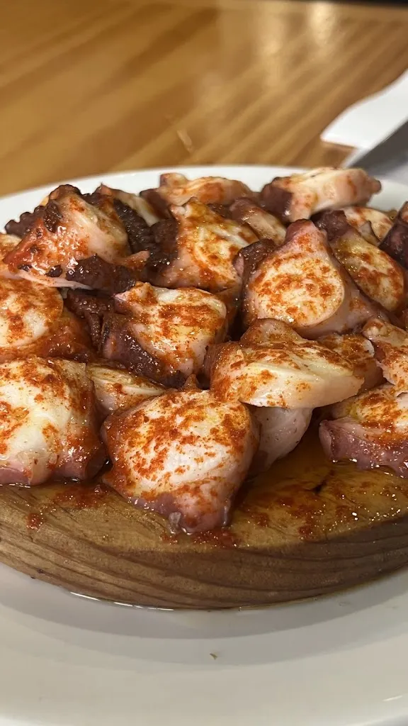 Raúl Alberto Canales_Pulpería Asador A Feira_San Cristovo de Cea_review