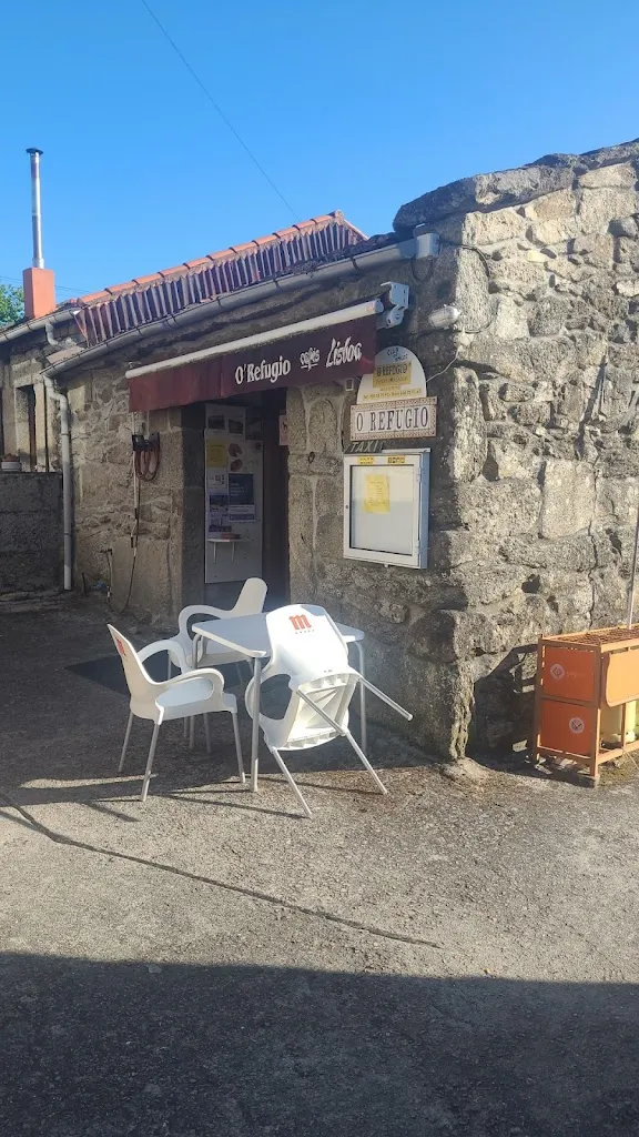 Steve Parkinson_O REFUGIO_San Cristovo de Cea_review