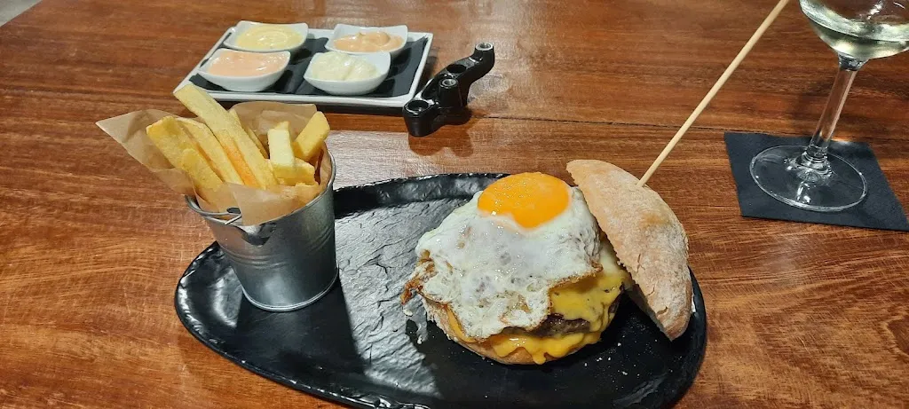 Menu_Hangar 218 Pontevedra_Pontedeva_image_6