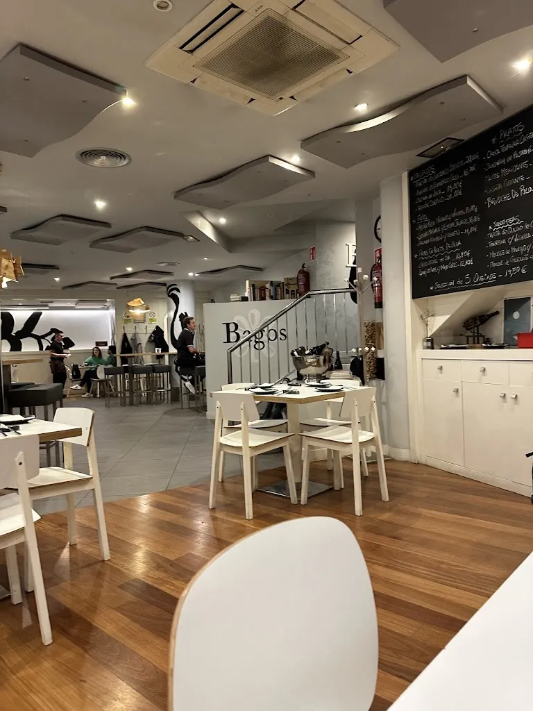 Alan Jay_Viñoteca Bagos_Pontedeva_recensione