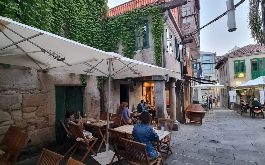 Eirado da Leña restaurant in Pontedeva