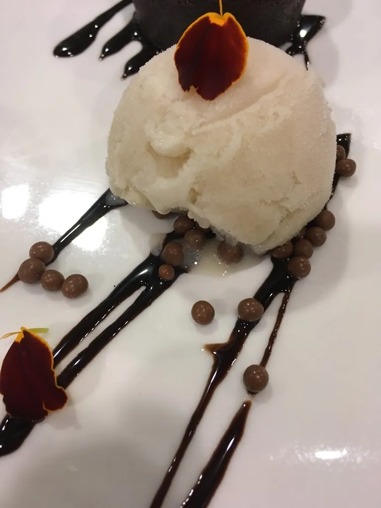 Kathy Dragon_Bar El Cafetín_Pontedeva_review