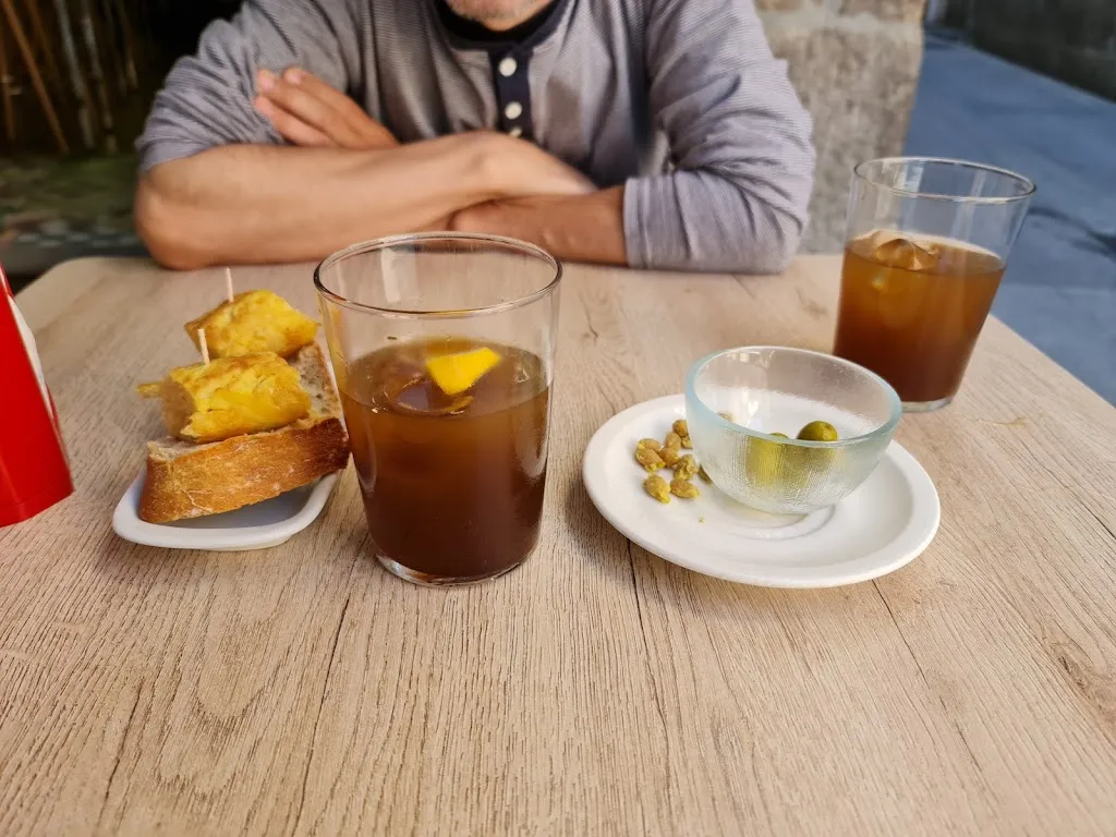 Tien Eng_La Estafeta_Pontedeva_review