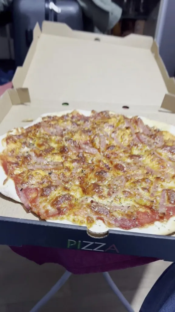 Ugaitz Fernandez_Pizzería Marco_Viana do Bolo_review