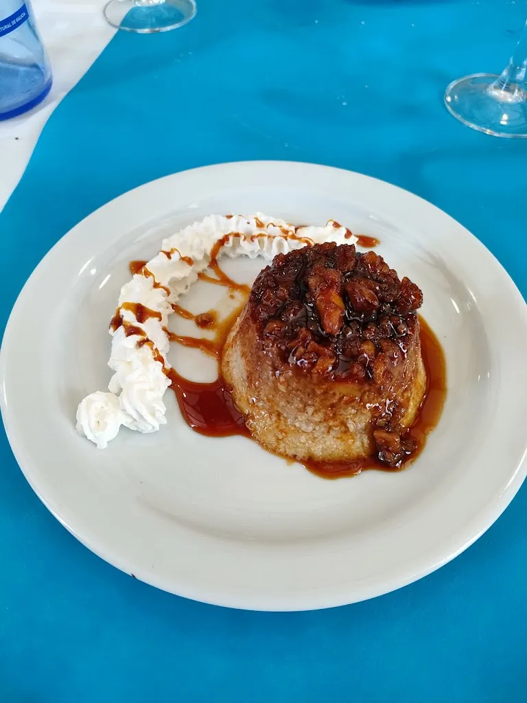 Rocío Rodríguez_Mesón Castaño_Vilardevós_review