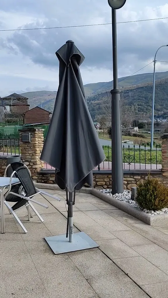 Hotel Restaurante Calzada_Vilamartín de Valdeorras_slider_image_2