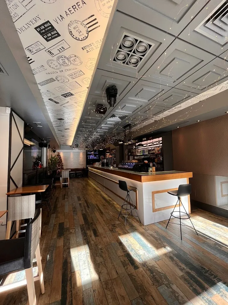 Cafetería Las Torres restaurant in Alar del Rey