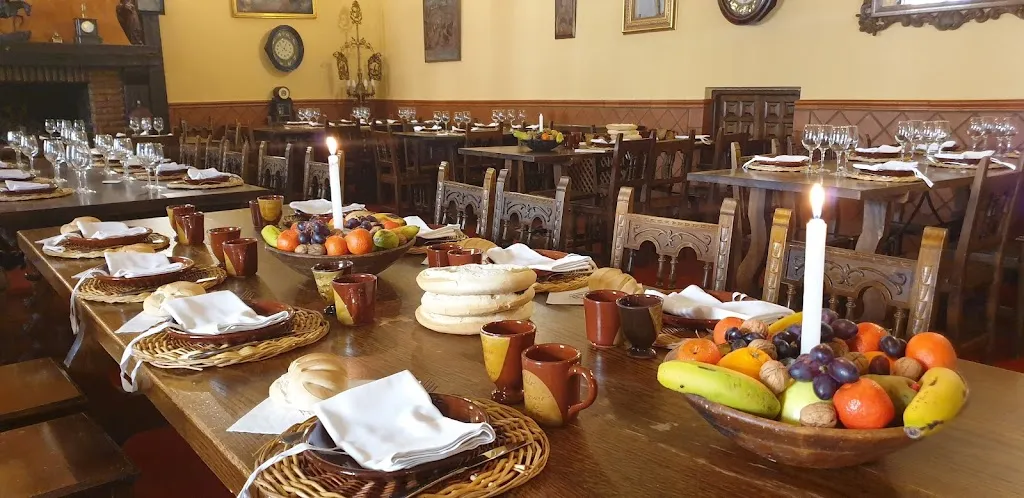 Mesón los Templarios y Villasirga restaurant in Abia de las Torres