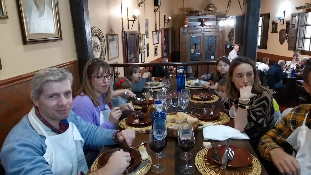 Mesón los Templarios y Villasirga_Abia de las Torres_slider_image_2