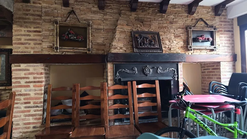 Hostal Restaurante Cachabas_Abia de las Torres_slider_image_1