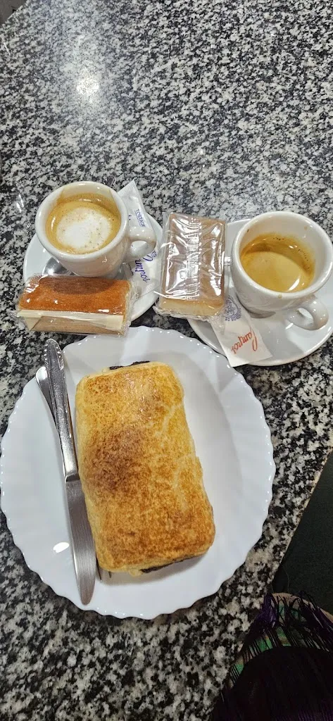 Elina Dlohi_Bar Copas_Xunqueira de Ambía_review