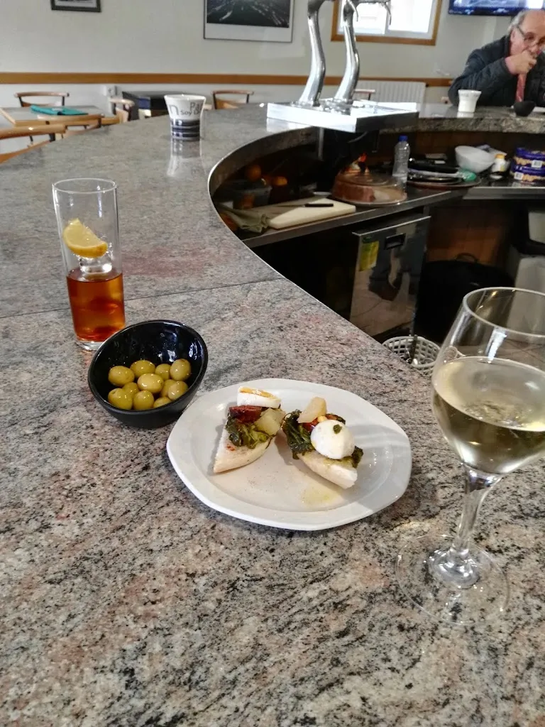 Menu_Bar Torre_Xunqueira de Ambía_image_4