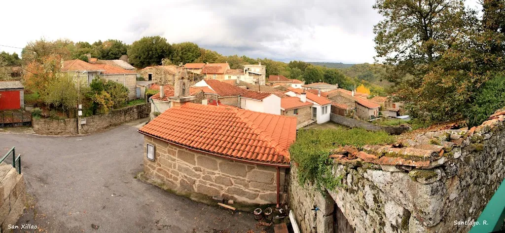 Centro de Saúde de Xunqueira de Ambía restaurant in Xunqueira de Ambía