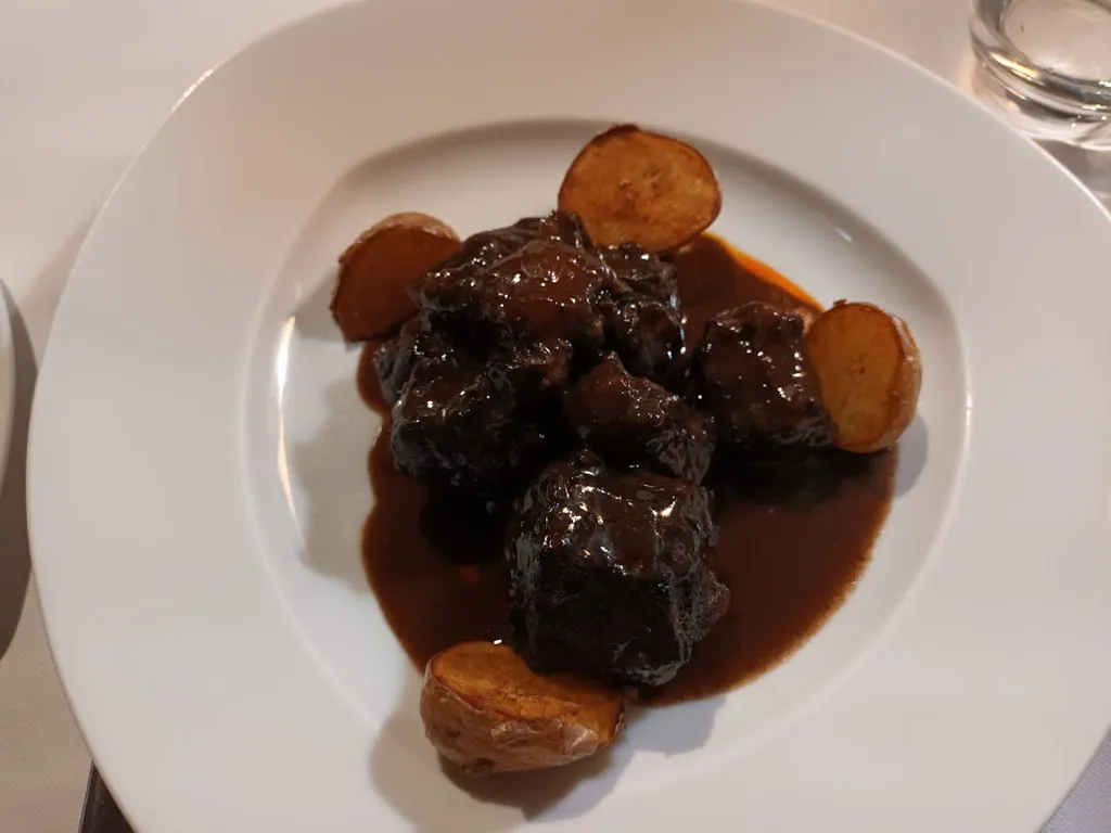 Ana María Cid_El Arambol_Ampudia_review