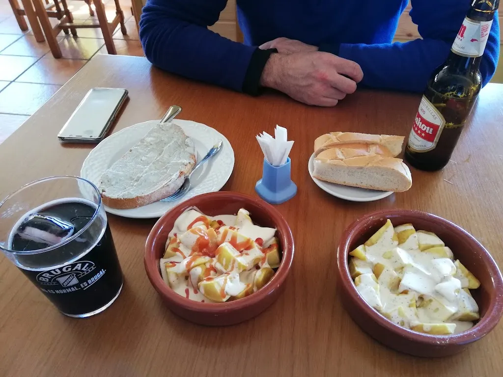 La tabla restaurant in Báscones de Ojeda