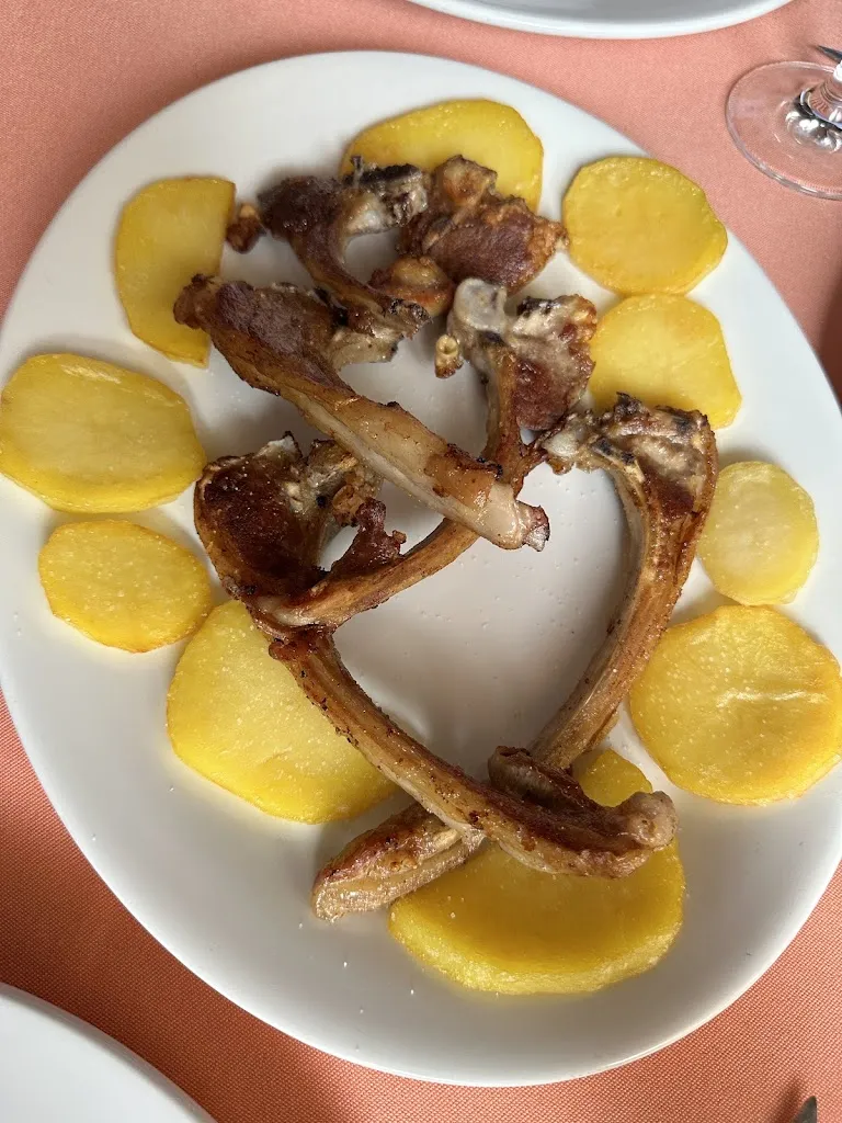 Esther Ng_Restaurante Tres Culturas_Becerril de Campos_review