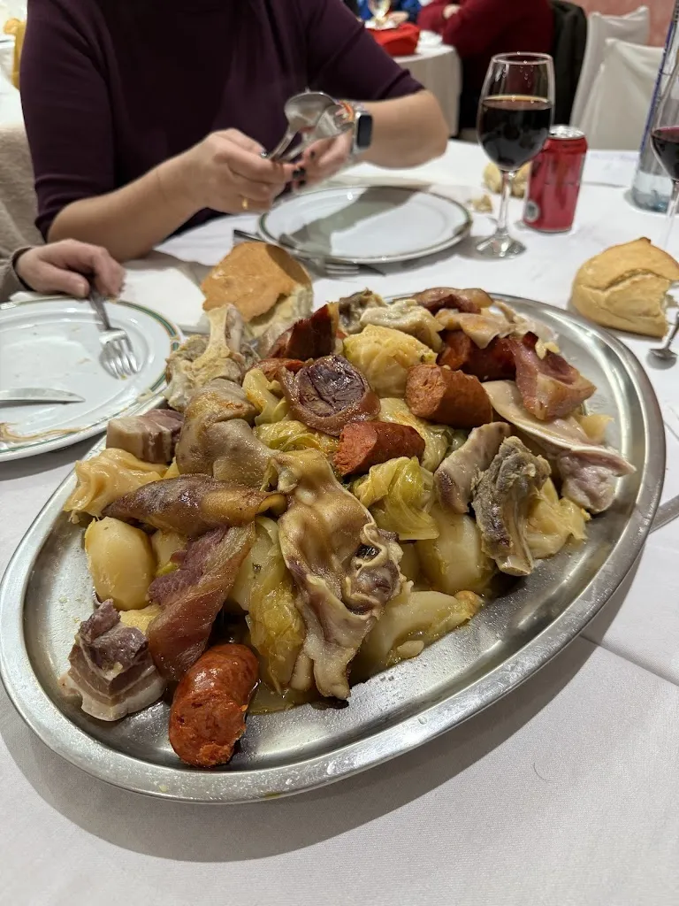 Santiago Gonzalez Fernandez_Orly Restaurante_Xinzo de Limia_review