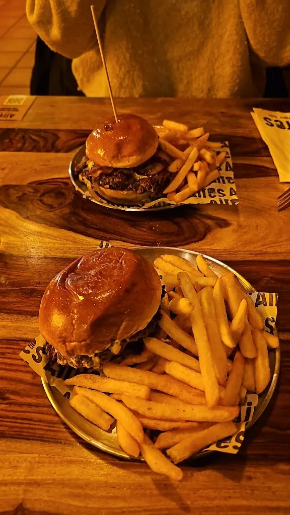 Menu_Aires Burger Bar | San Vicente Del Raspeig_San Vicente del Raspeig/Sant Vicent del Raspeig_image_8