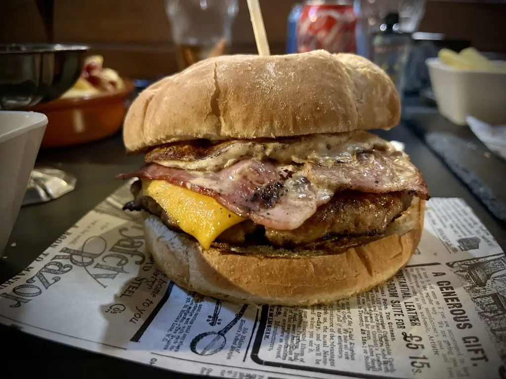 Manuel Truque_DF Burger_Xinzo de Limia_recensione