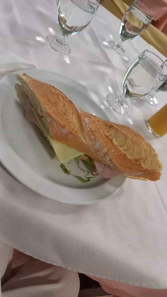 Sergio S_Buenavista Hostal - Bar -Restaurante_Buenavista de Valdavia_review