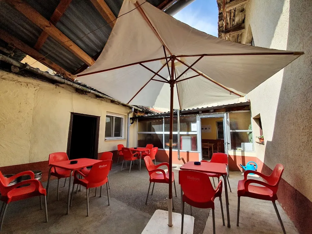 Bar Alimentacion Calvo,Estanco restaurant in Buenavista de Valdavia