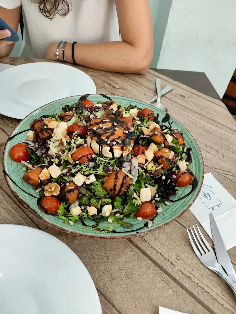 Lucía Fdez-Montes Álvarez_Sidrería el Asturiano en San Vicente del Raspeig_San Vicente del Raspeig/Sant Vicent del Raspeig_review