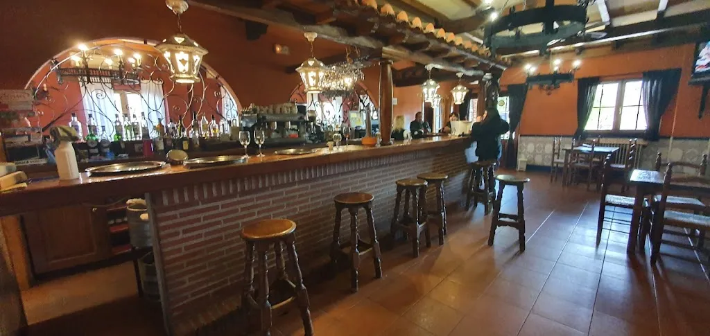 Mesón - Hostería La Brasa_Bustillo de la Vega_slider_image_1