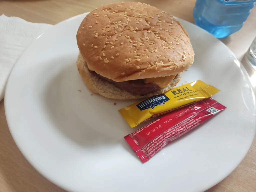 Menu_Bar La Escuela_Castrejón de la Peña_image_3