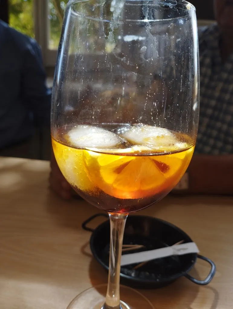 Menu_Bar La Escuela_Castrejón de la Peña_image_5