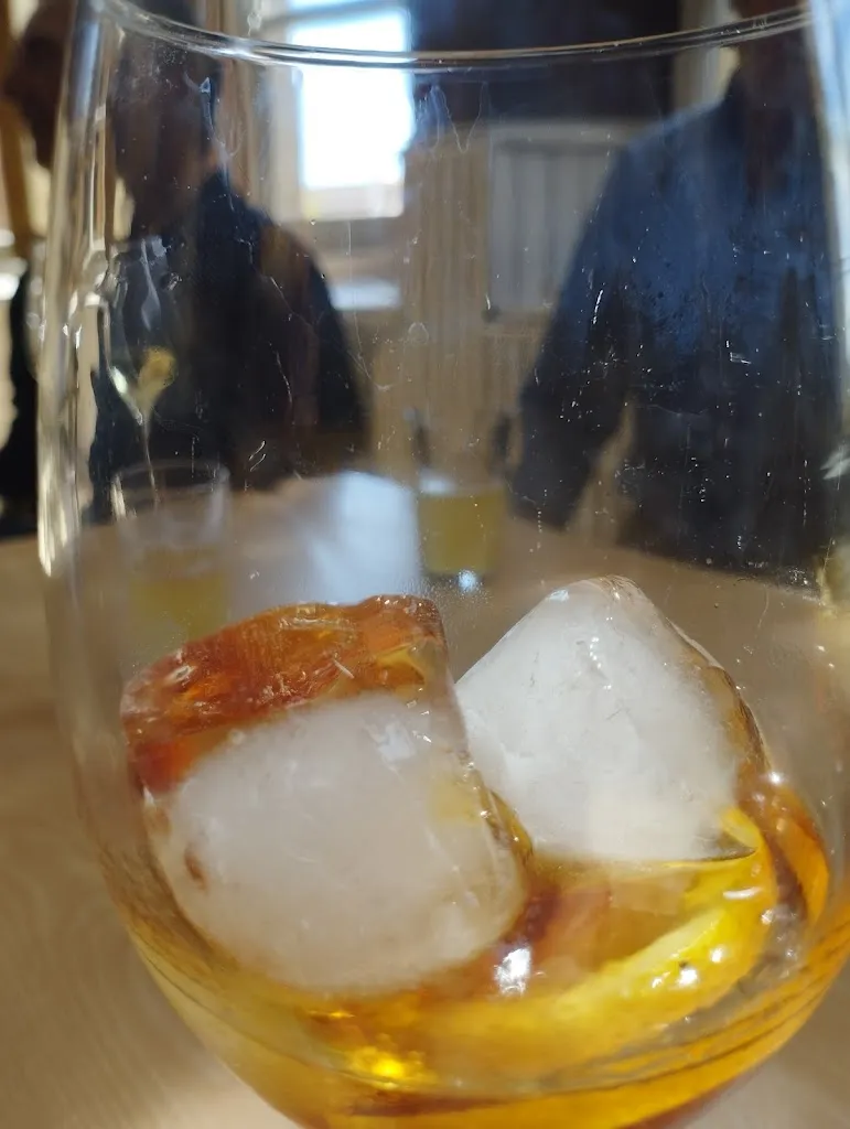 Menu_Bar La Escuela_Castrejón de la Peña_image_9