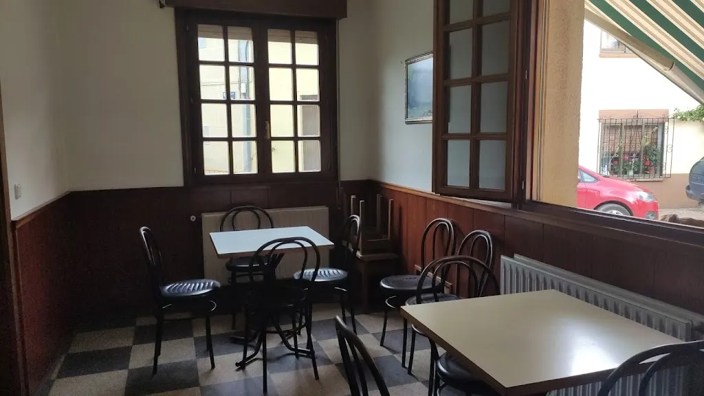 Restaurante GARIBA restaurant in Castrejón de la Peña