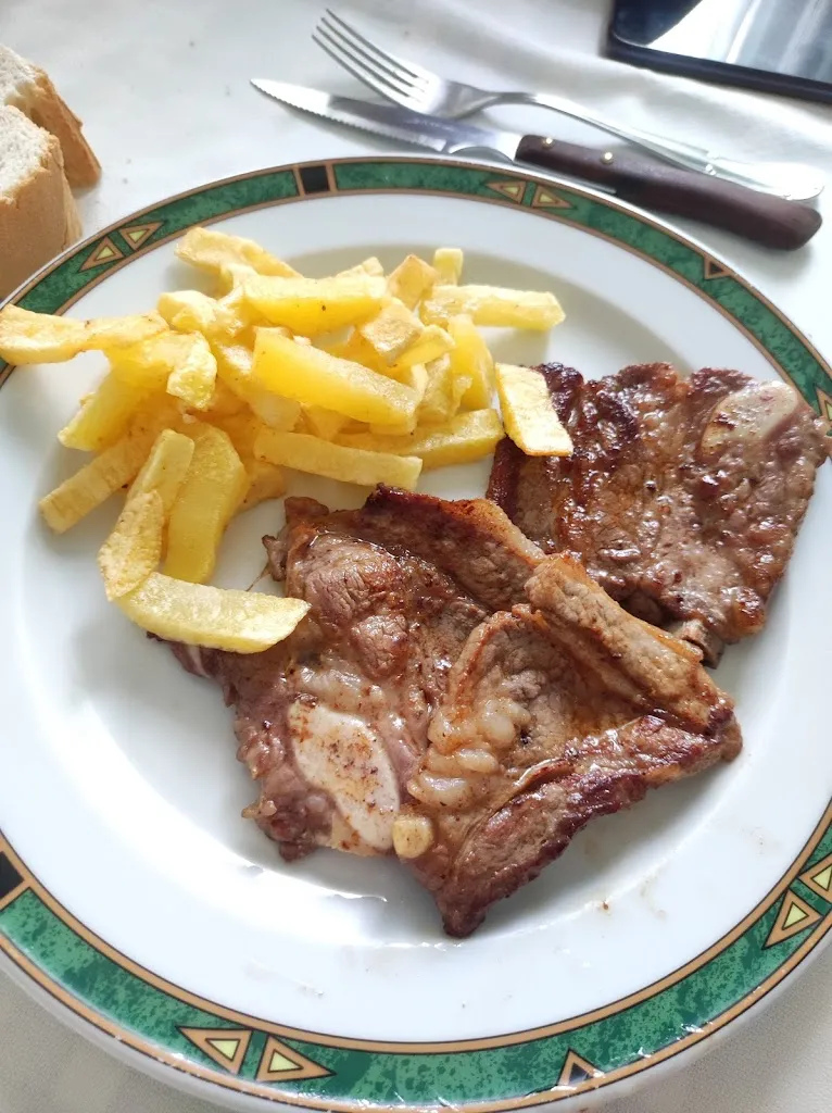 Restaurante GARIBA_Castrejón de la Peña_slider_image_3