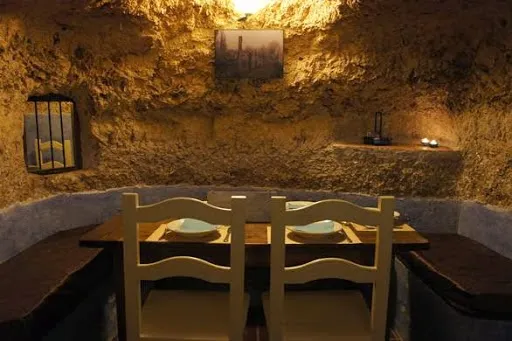 Meson Los Torreros_Cevico Navero_slider_image_1