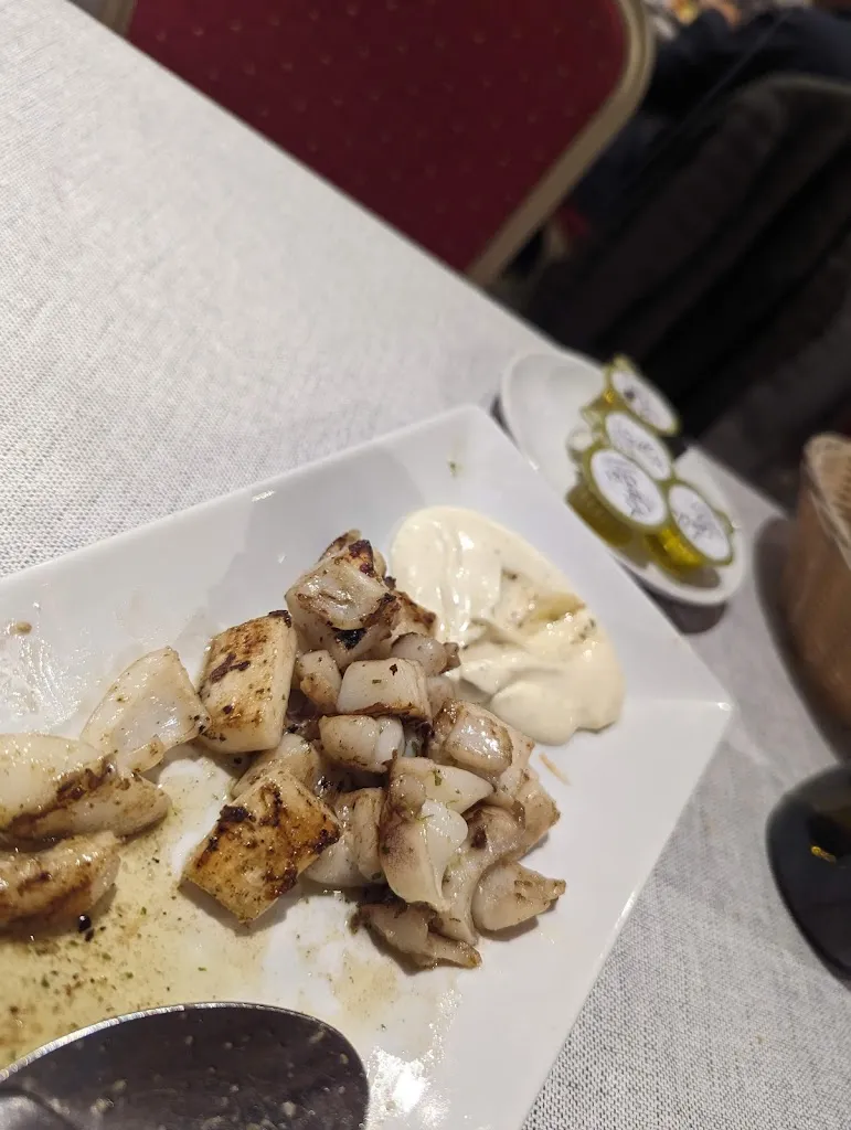 Chase Gale _Restaurante-Hostal LA CORTE_Carrión de los Condes_review