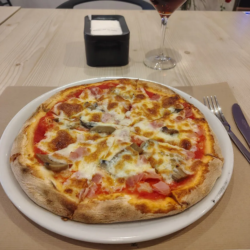 Gytis Šk_Entre Culturas_Carrión de los Condes_review