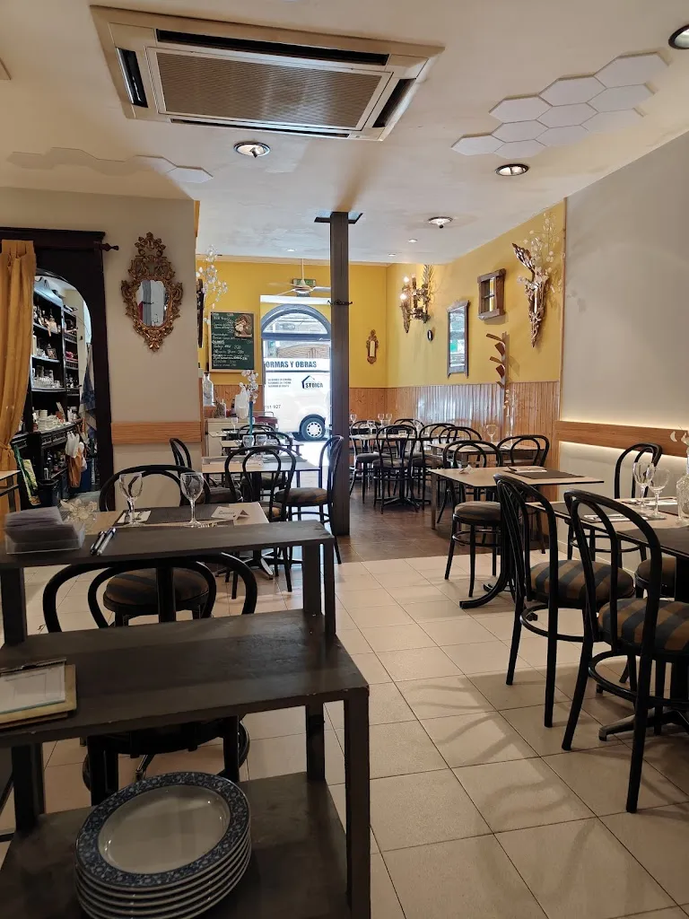 Restaurante La Despensa_Cisneros_slider_image_3