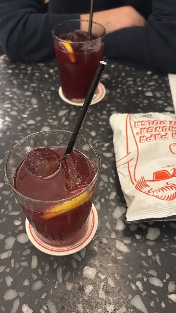 Kristina Völk_Hermanos Vinagre_Cisneros_review