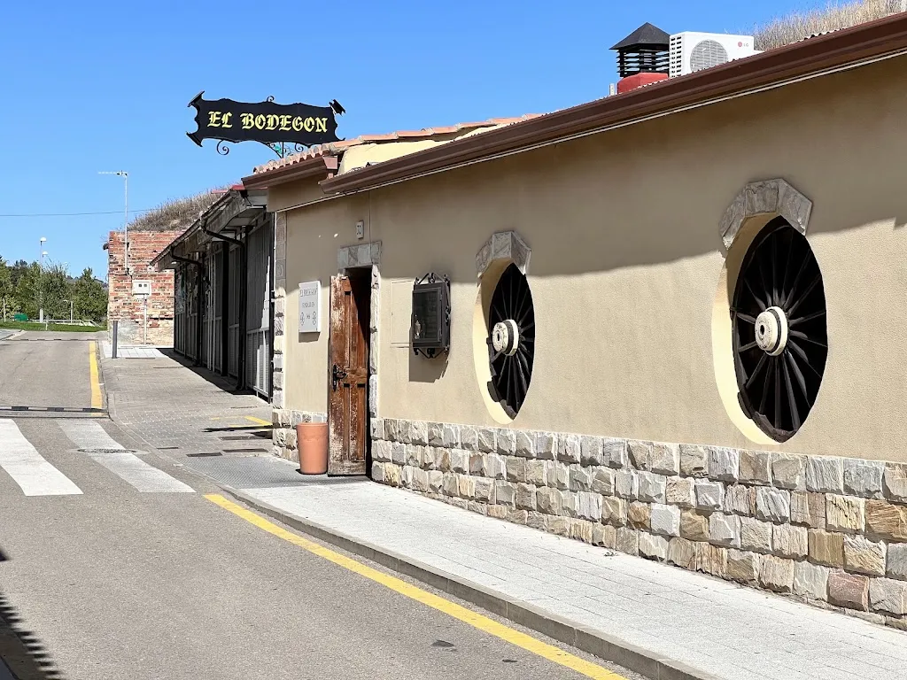 Restaurante El Bodegón_Hérmedes de Cerrato_slider_image_2