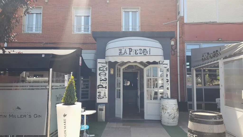 Restaurante La Piedad restaurant in Herrera de Pisuerga