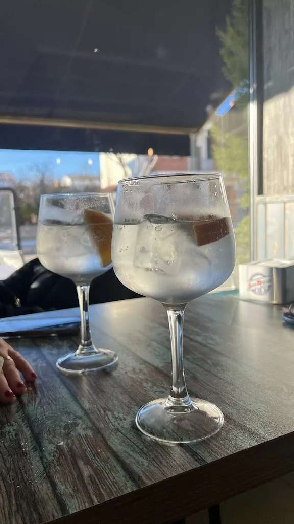 Menu_Bar Octava Avenida_Herrera de Pisuerga_image_7