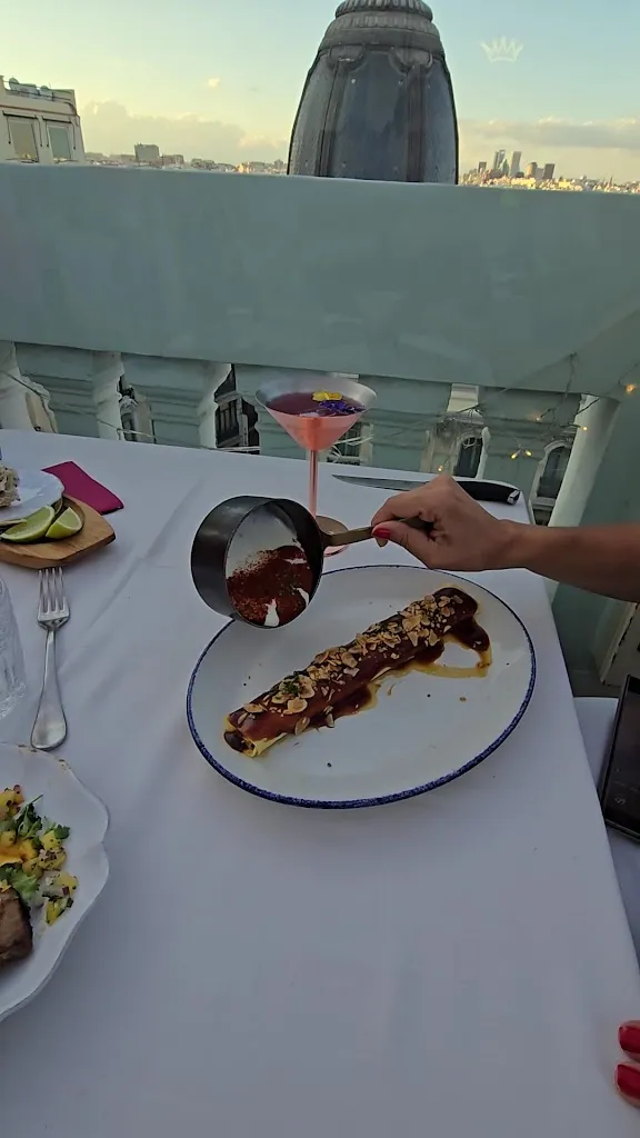 Picalagartos · Restaurant & Azotea Bar_Lagartos_slider_image_2