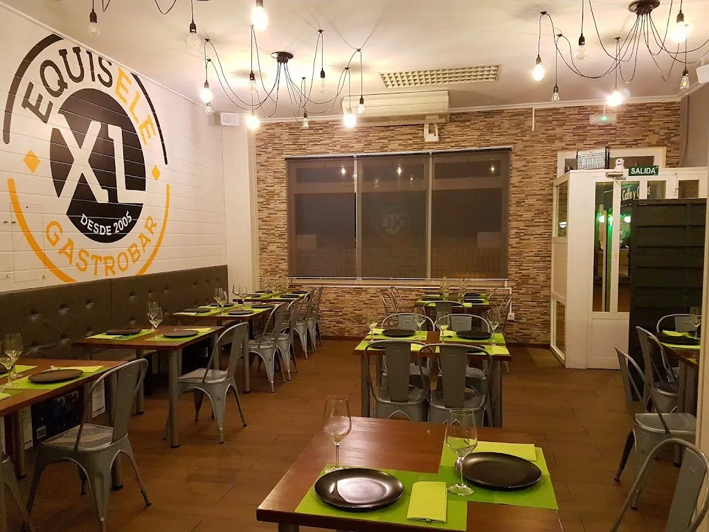 XL Caffe & Copas Gastrobar restaurant in Guardo