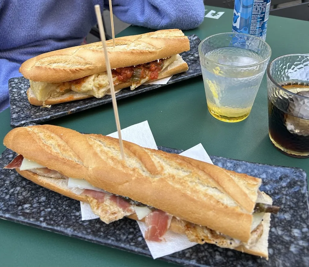 Miguel Ruiz_De Tintos_San Vicente del Raspeig/Sant Vicent del Raspeig_review