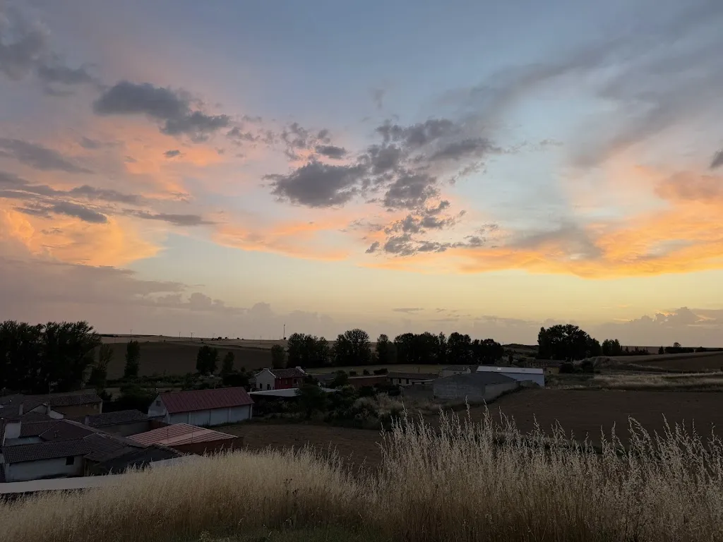 Alex Neumann_Hostal Albergue Moratinos_Ledigos_review