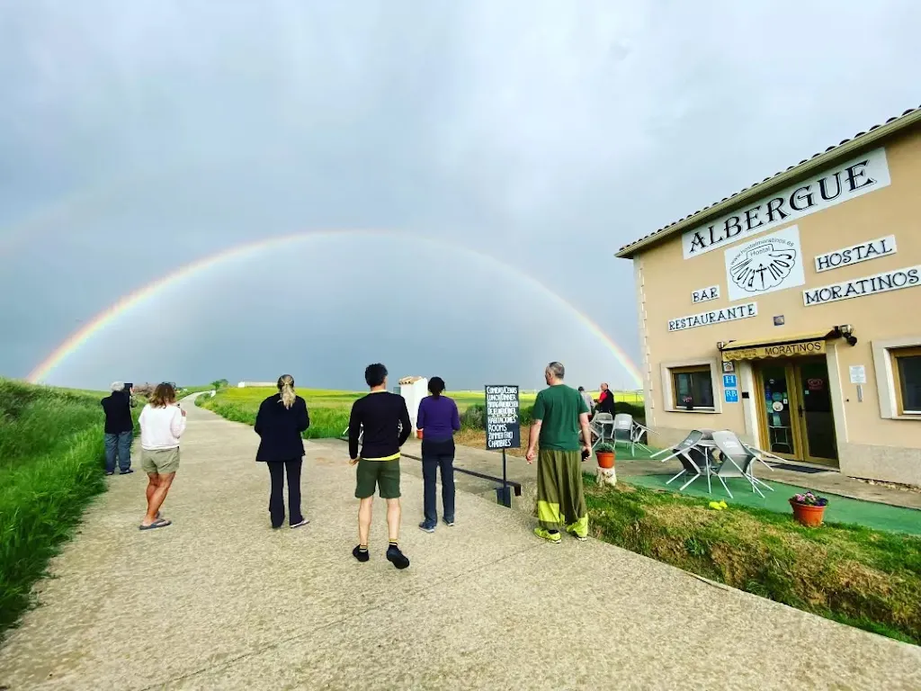 Hostal Albergue Moratinos_Ledigos_slider_image_1